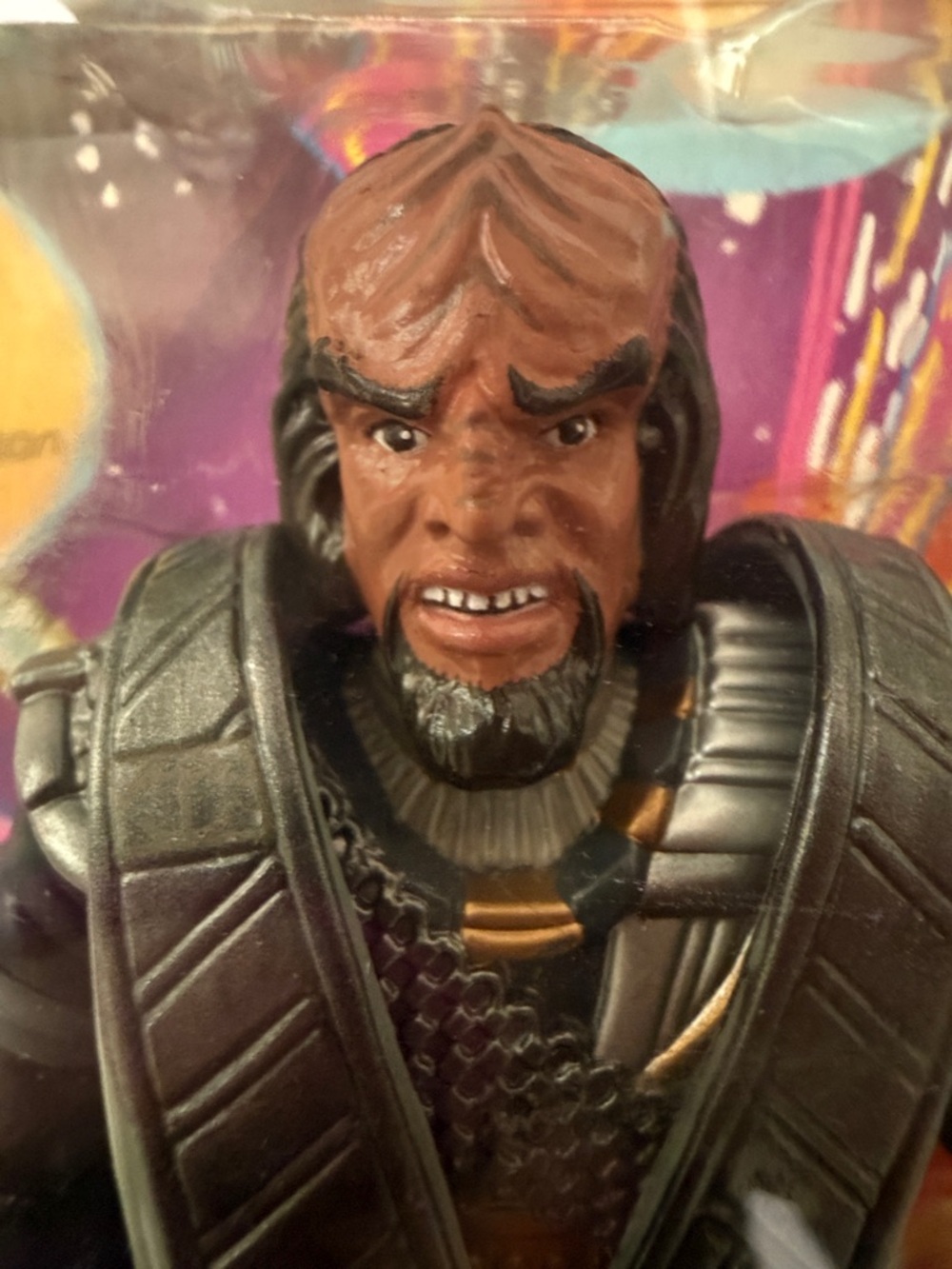 1993 Star Trek TNG Klingon Warrior Worf (Battle Attire/Ceremonial Robe) Figure